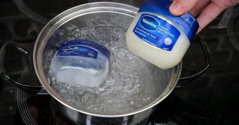 ”바세린을 끓는 물에 넣어보세요” 바세린 효과가 3배 좋아집니다.