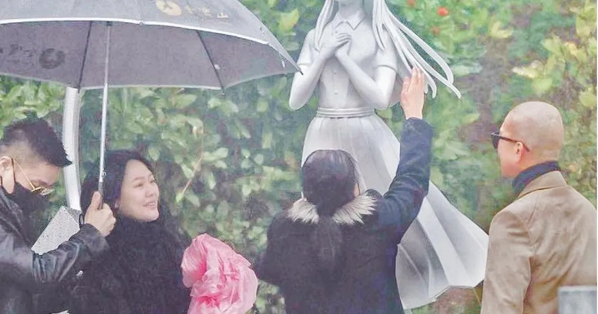 Cb3dddc27cfbe4bc807912dda19a05e21afb43bfb9b7ef273c634189d6ac85ef