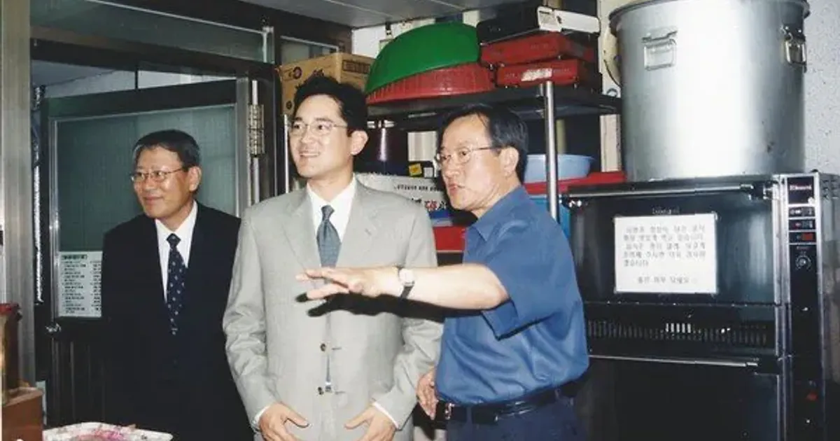 4c76b59e4c83fa082839ce51d3261a7d8039abfb9543801d42a8edc499f661cf