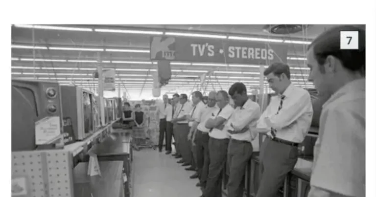 레딧에서 뽑은 역사적으로 희귀하다는 사진들