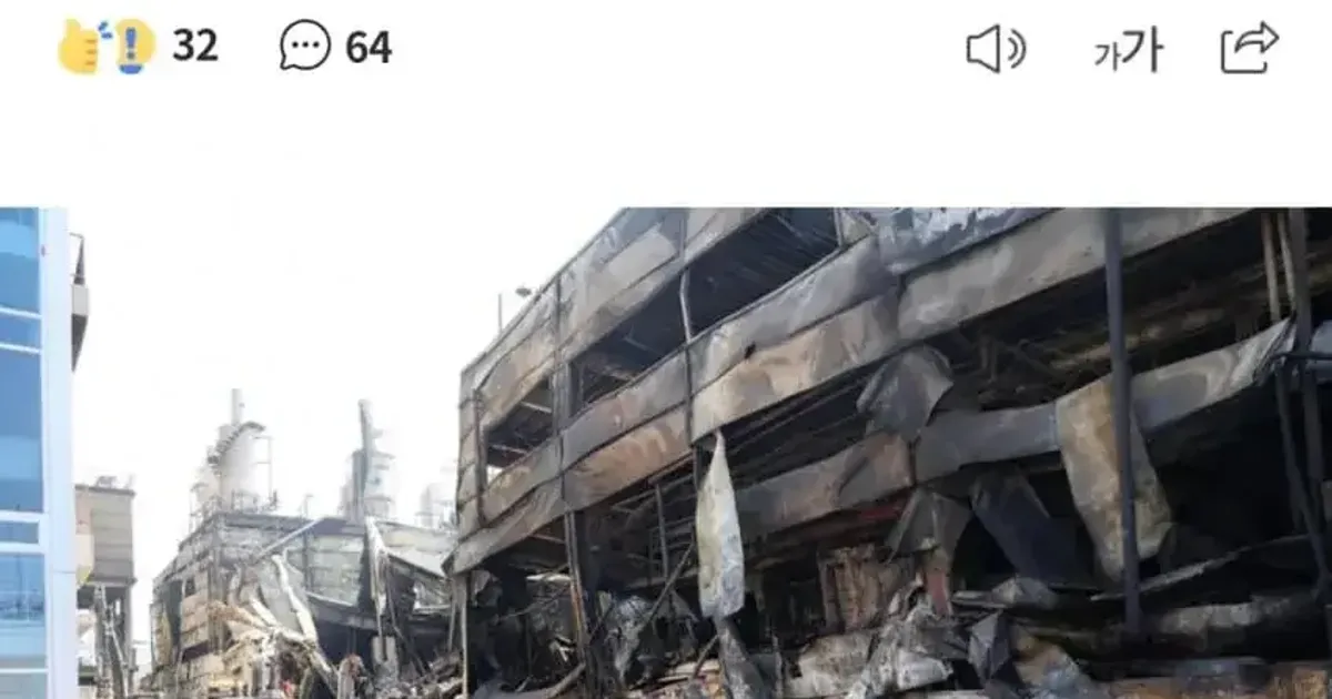 6dd2032a6057299aef6a164b50689cc22664b2826d2f33abfa1f200793ce1bd0