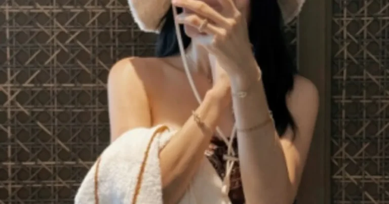 이솔이, 암 투병 이겨낸 눈부신 비키니 자태… “건강한 모습으로 전한 근황”