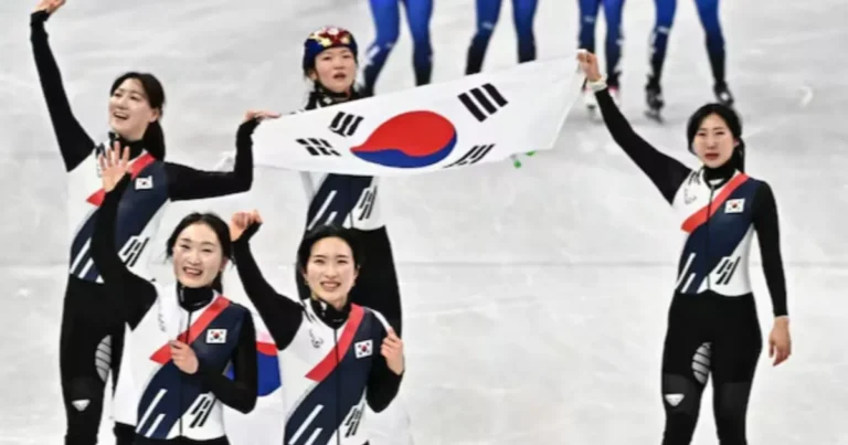 ‘빙판 위 한 편의 드라마’…한국 여 쇼트트랙, 8년 만의 ‘금빛 환희’