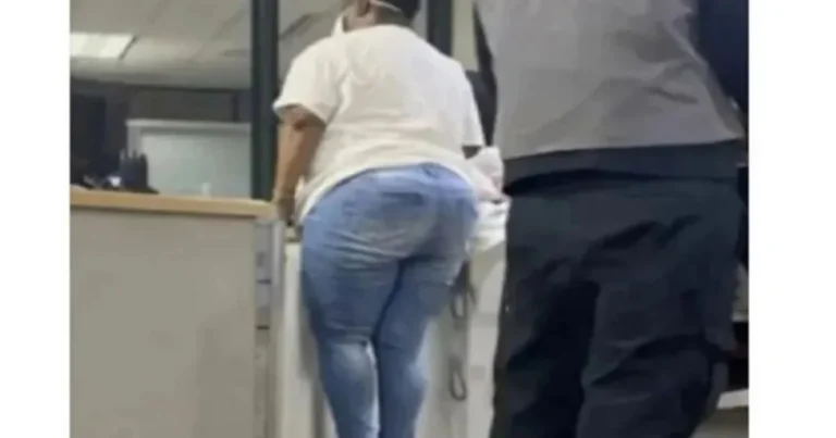 승객을 못믿겠다며 저울에 올린 항공사