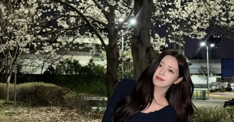 벚꽃 놀이 간 ITZY 유나