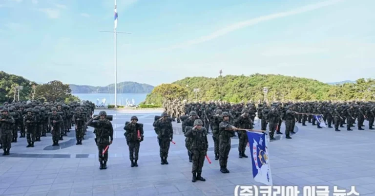 해군사관학교 생도들, 완전무장 57km 행군훈련 실시…”충무정신·전투체력 강화”
